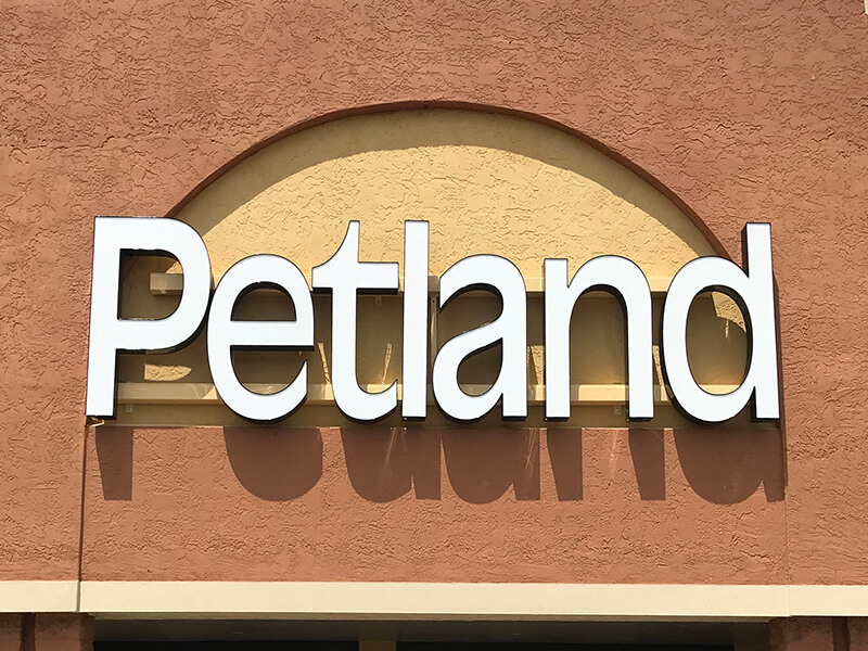 Petland sign